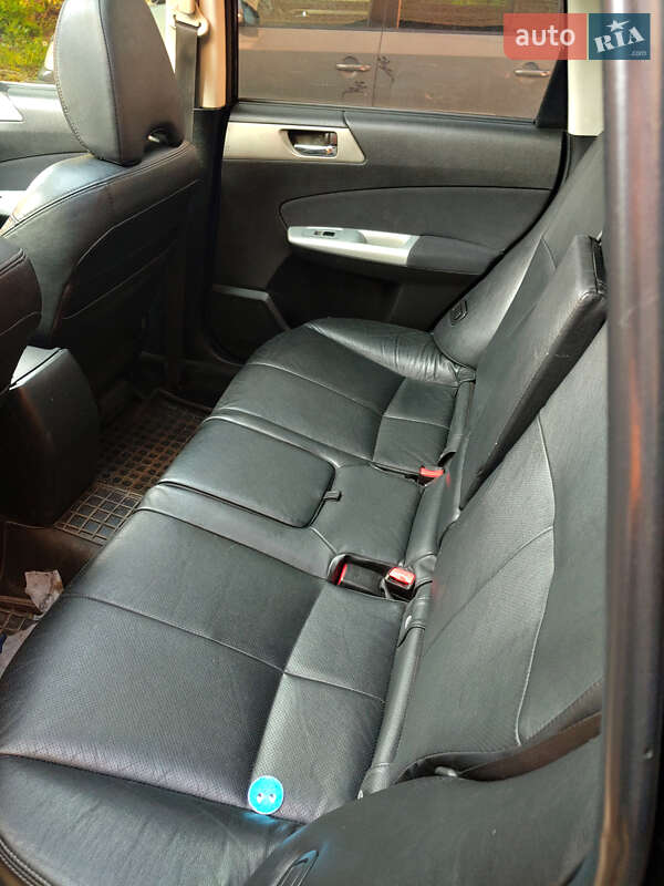 Внедорожник / Кроссовер Subaru Forester 2010 в Сокале