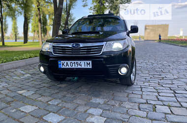 Внедорожник / Кроссовер Subaru Forester 2010 в Киеве