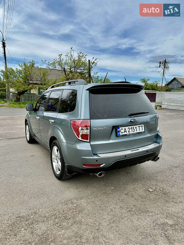 Внедорожник / Кроссовер Subaru Forester 2008 в Львове
