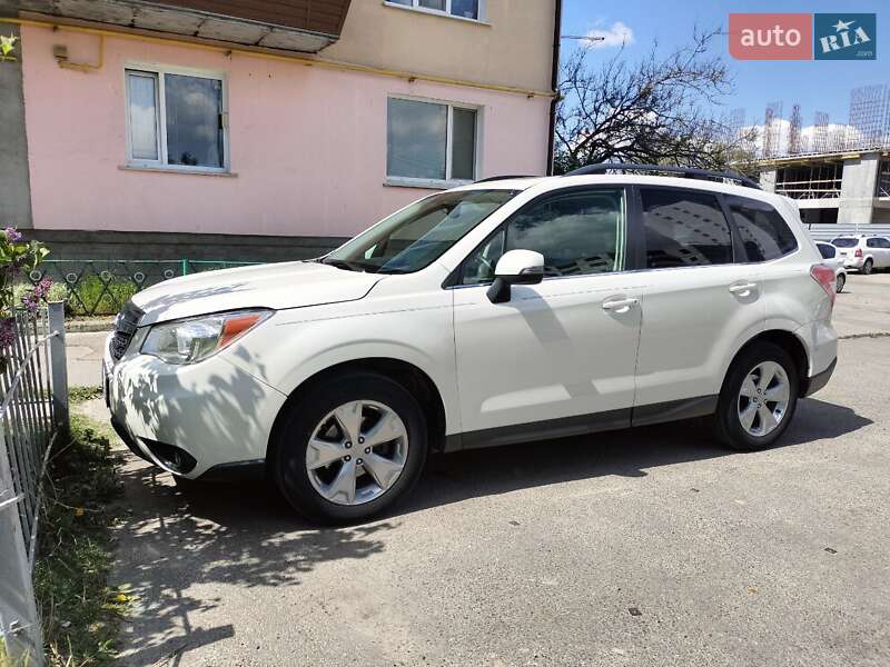 Внедорожник / Кроссовер Subaru Forester 2013 в 