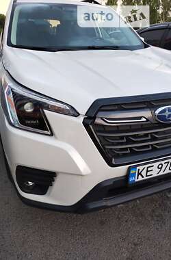 Позашляховик / Кросовер Subaru Forester 2022 в Дніпрі