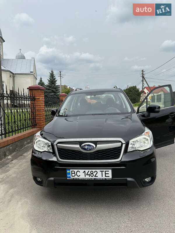 Внедорожник / Кроссовер Subaru Forester 2014 в Львове