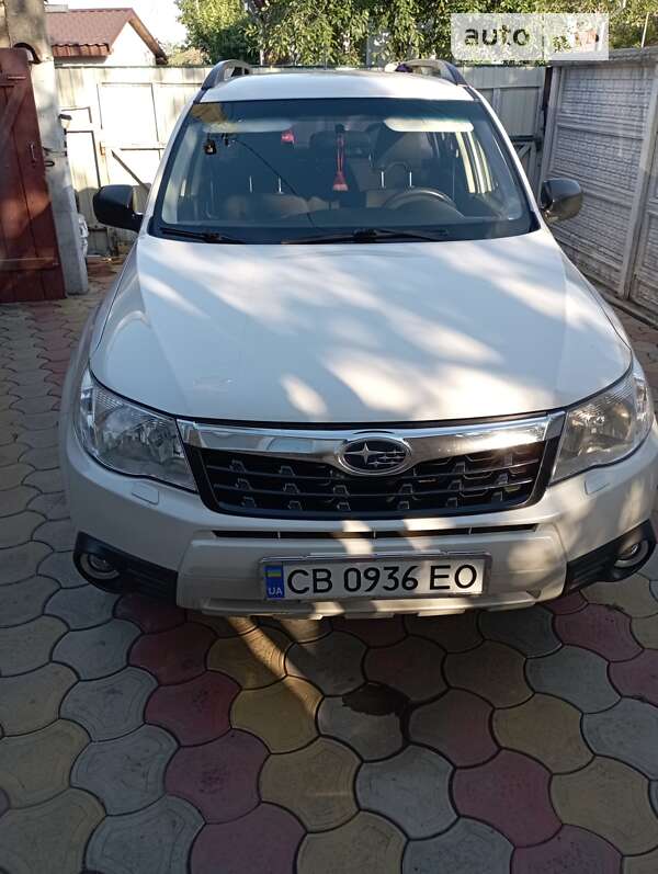 Позашляховик / Кросовер Subaru Forester 2011 в Пирятині