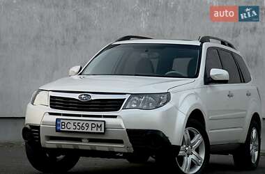 Внедорожник / Кроссовер Subaru Forester 2009 в 