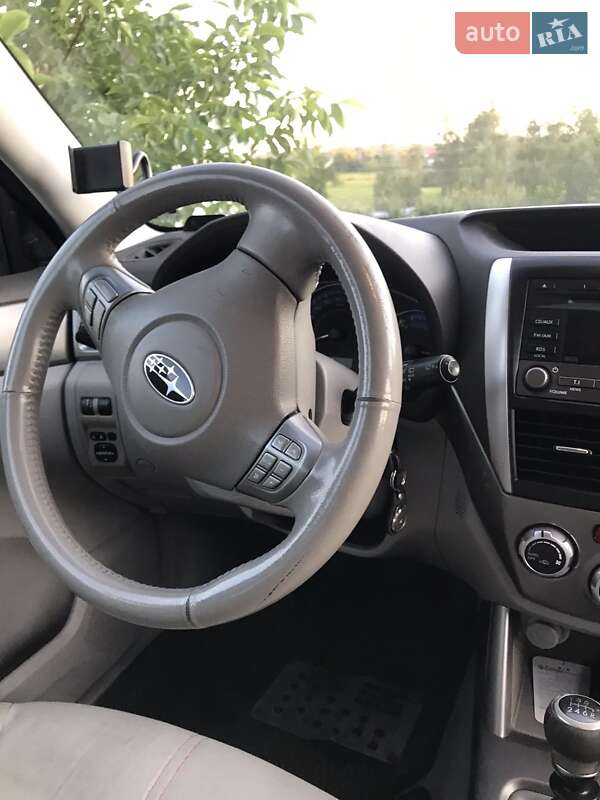 Позашляховик / Кросовер Subaru Forester 2008 в Володимирі