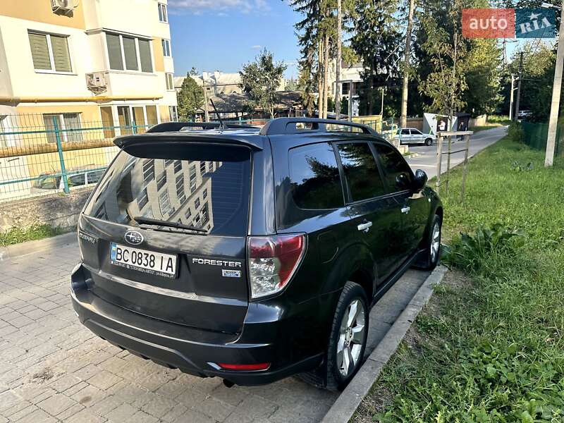 Внедорожник / Кроссовер Subaru Forester 2010 в Львове