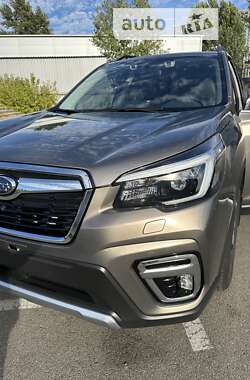 Позашляховик / Кросовер Subaru Forester 2021 в Києві