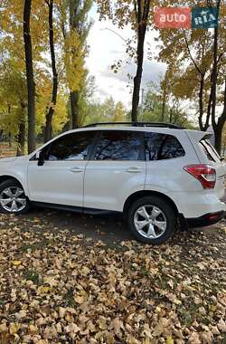 Позашляховик / Кросовер Subaru Forester 2014 в 