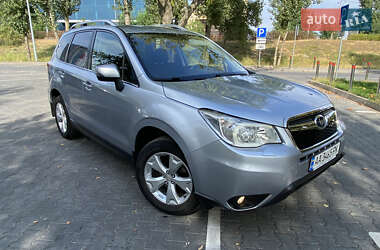 Позашляховик / Кросовер Subaru Forester 2015 в Києві