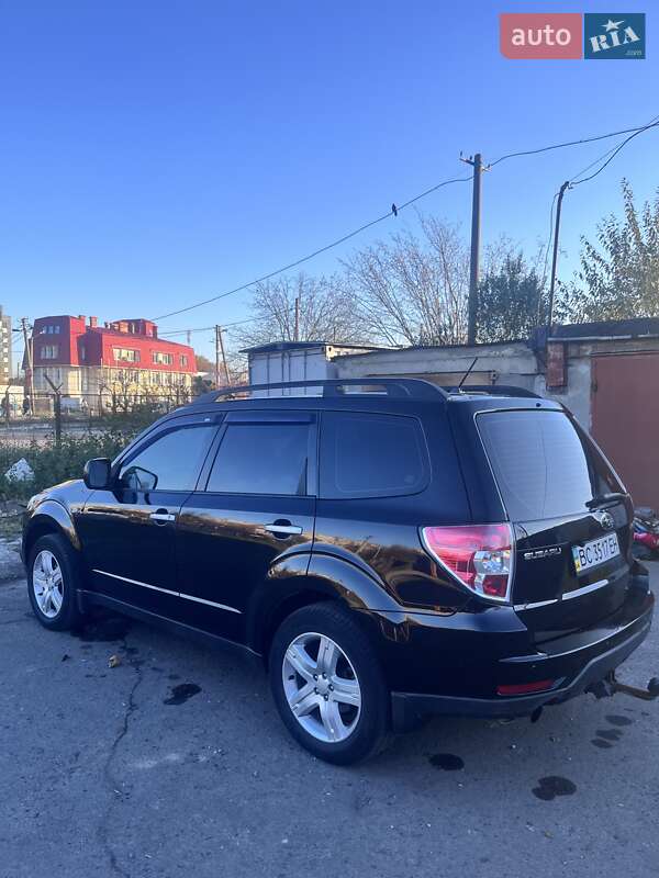 Subaru Forester 2010