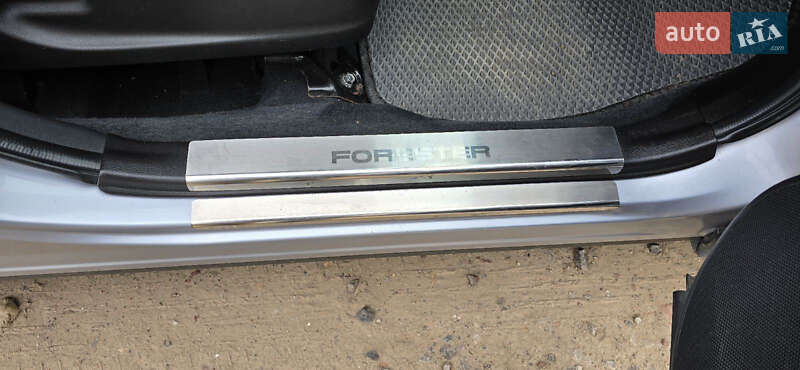 Внедорожник / Кроссовер Subaru Forester 2015 в Прилуках