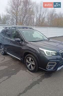 Позашляховик / Кросовер Subaru Forester 2019 в Києві