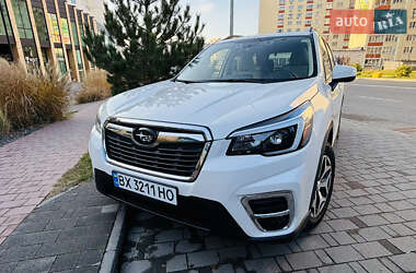 Внедорожник / Кроссовер Subaru Forester 2021 в Хмельницком