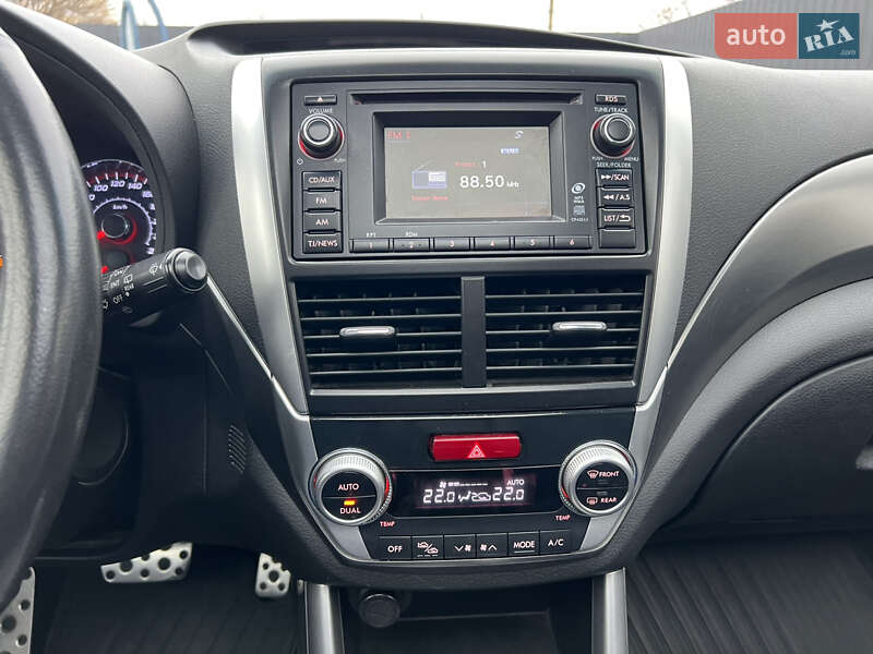 Позашляховик / Кросовер Subaru Forester 2012 в Дніпрі
