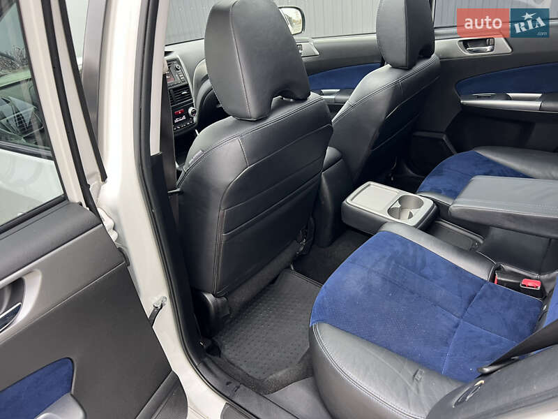 Позашляховик / Кросовер Subaru Forester 2012 в Дніпрі
