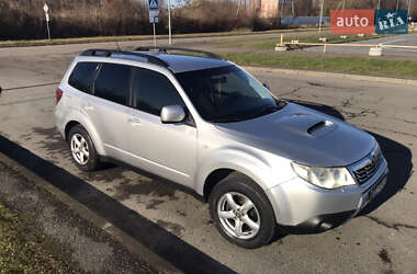 Внедорожник / Кроссовер Subaru Forester 2010 в Львове