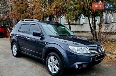 Позашляховик / Кросовер Subaru Forester 2010 в Києві