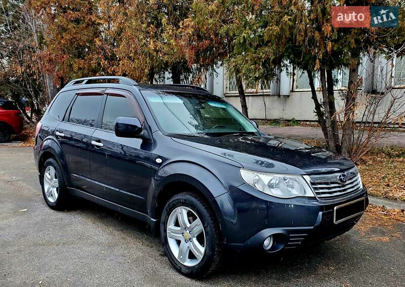 Внедорожник / Кроссовер Subaru Forester 2010 в Киеве