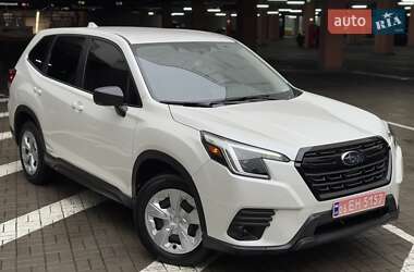 Внедорожник / Кроссовер Subaru Forester 2023 в Киеве