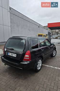 Позашляховик / Кросовер Subaru Forester 2004 в Львові