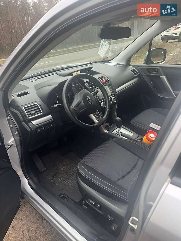 Внедорожник / Кроссовер Subaru Forester 2015 в Киеве