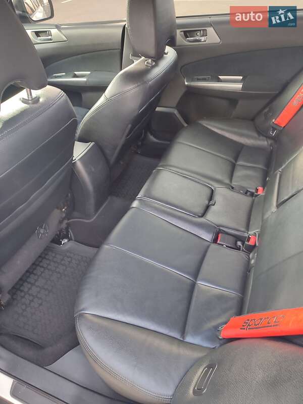 Внедорожник / Кроссовер Subaru Forester 2011 в Киеве