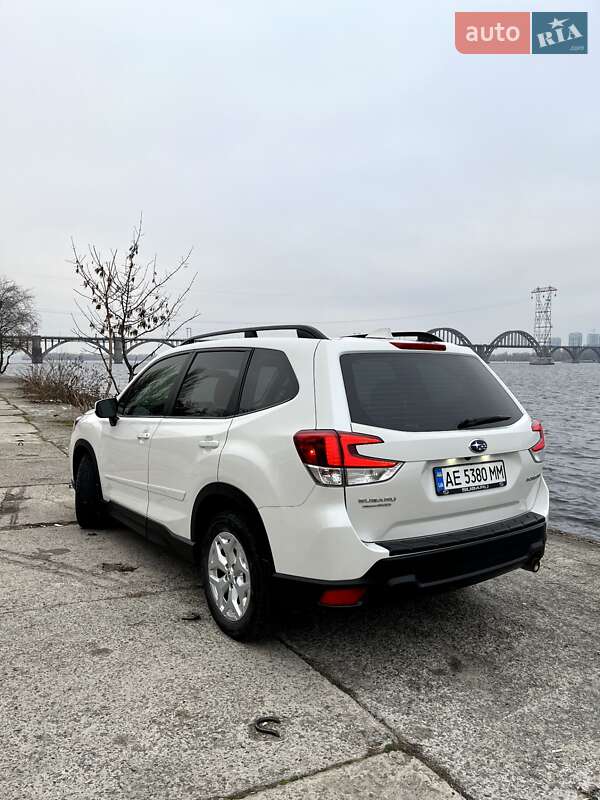 Внедорожник / Кроссовер Subaru Forester 2019 в Днепре