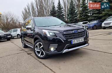 Позашляховик / Кросовер Subaru Forester 2022 в Дніпрі