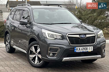 Позашляховик / Кросовер Subaru Forester 2019 в Києві