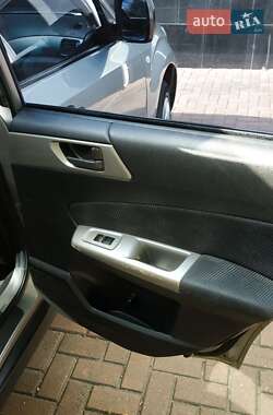 Внедорожник / Кроссовер Subaru Forester 2008 в 