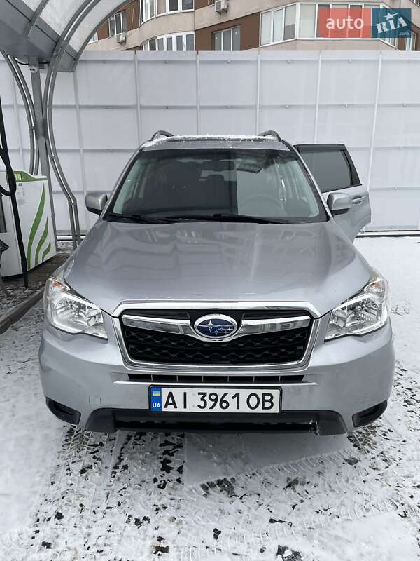 Позашляховик / Кросовер Subaru Forester 2016 в Броварах