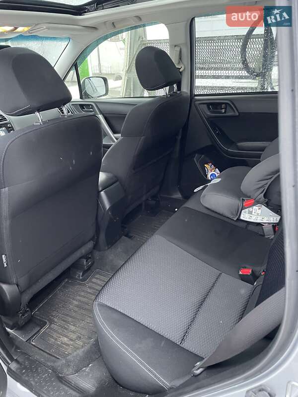 Позашляховик / Кросовер Subaru Forester 2016 в Броварах
