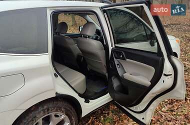 Внедорожник / Кроссовер Subaru Forester 2014 в 
