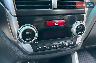 Внедорожник / Кроссовер Subaru Forester 2011 в 
