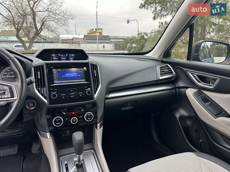 Позашляховик / Кросовер Subaru Forester 2020 в Києві