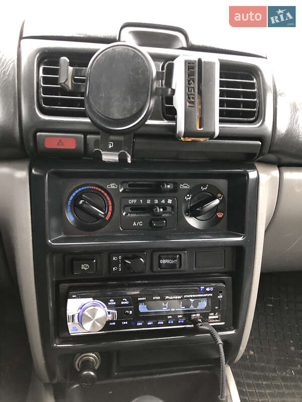 Внедорожник / Кроссовер Subaru Forester 1998 в Виннице