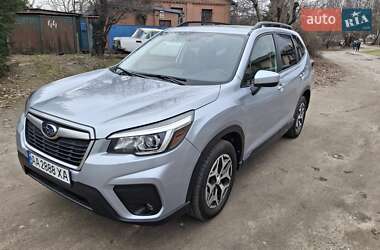 Позашляховик / Кросовер Subaru Forester 2019 в Києві