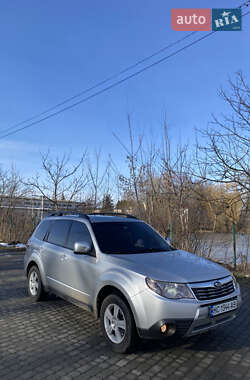 Позашляховик / Кросовер Subaru Forester 2009 в Львові