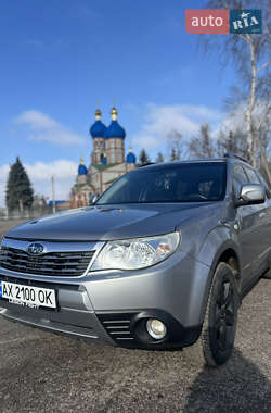 Позашляховик / Кросовер Subaru Forester 2010 в Первомайську