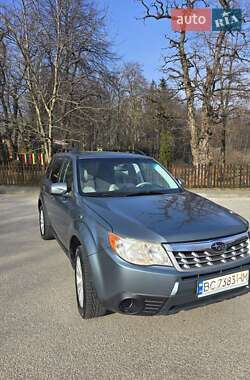 Позашляховик / Кросовер Subaru Forester 2011 в Львові