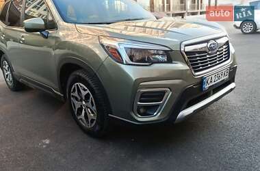 Внедорожник / Кроссовер Subaru Forester 2020 в Киеве