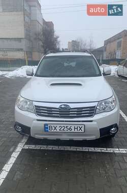 Внедорожник / Кроссовер Subaru Forester 2010 в Староконстантинове