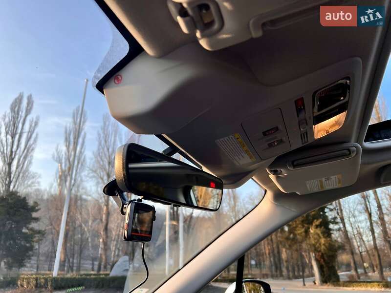 Позашляховик / Кросовер Subaru Forester 2016 в Києві