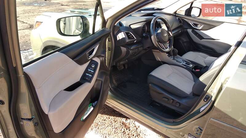 Внедорожник / Кроссовер Subaru Forester 2019 в Киеве