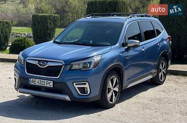 Позашляховик / Кросовер Subaru Forester 2018 в Дніпрі