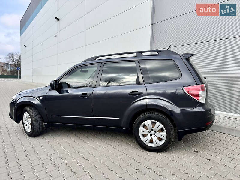 Позашляховик / Кросовер Subaru Forester 2008 в Києві