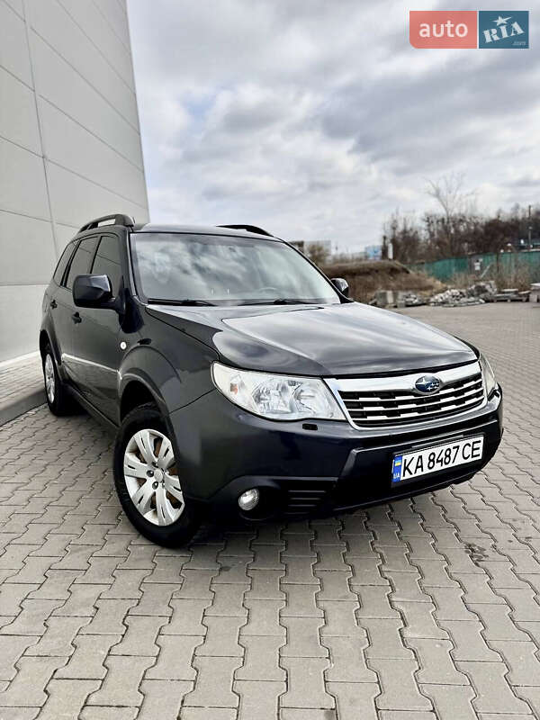 Позашляховик / Кросовер Subaru Forester 2008 в Києві