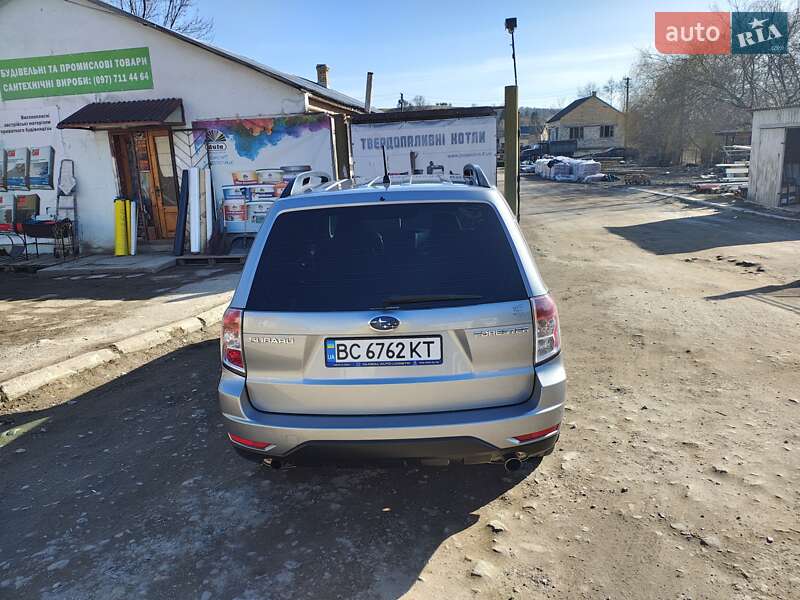 Позашляховик / Кросовер Subaru Forester 2008 в Львові