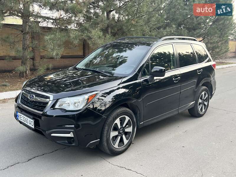 Позашляховик / Кросовер Subaru Forester 2017 в Дніпрі