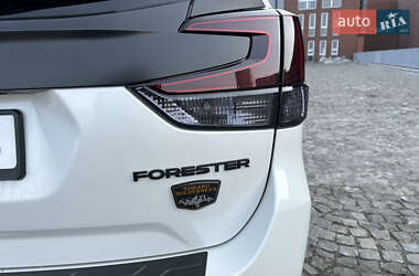 Внедорожник / Кроссовер Subaru Forester 2022 в 